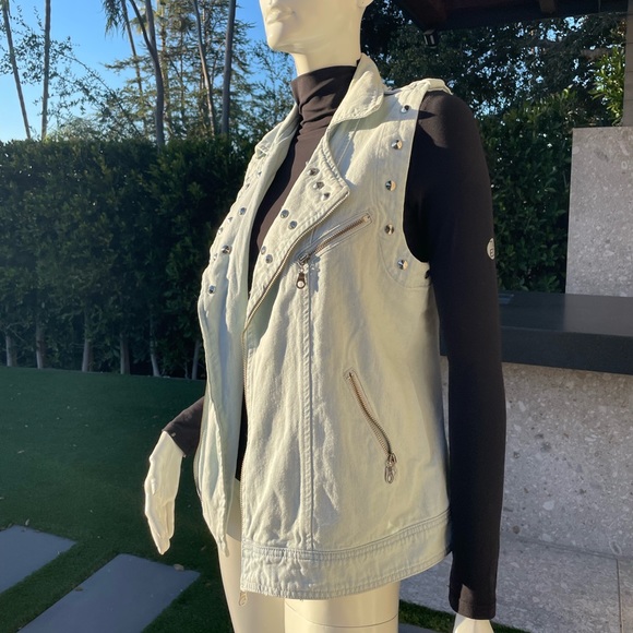 Forever 21 Studded Denim Vest - Picture 4 of 5